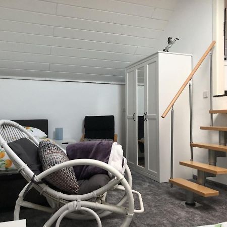 Ferienwohnung Auf Denkmalgeschuetztem Sturmhof Grefrath Esterno foto